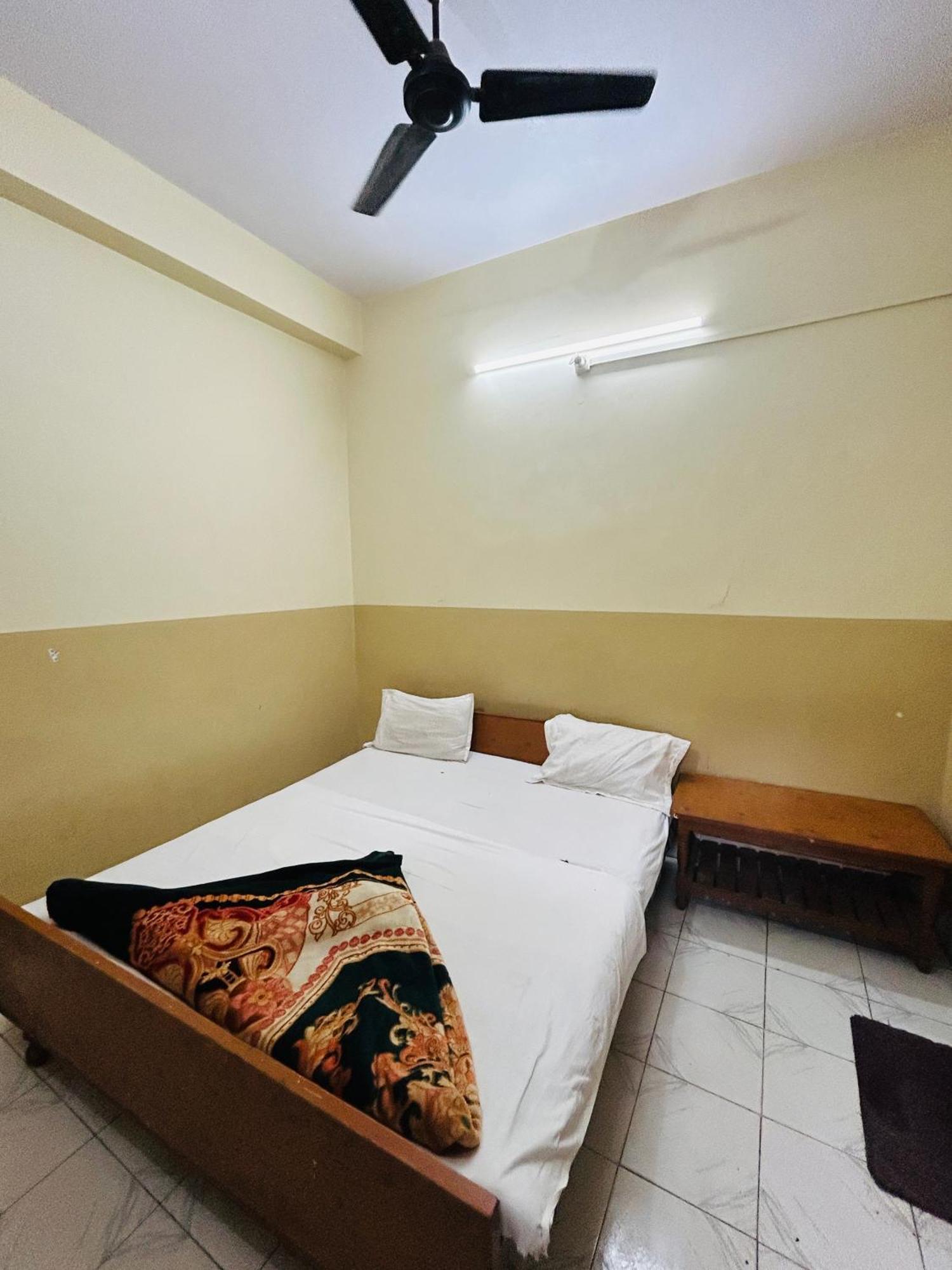 Satsang Lodge Βαρανάσι Εξωτερικό φωτογραφία