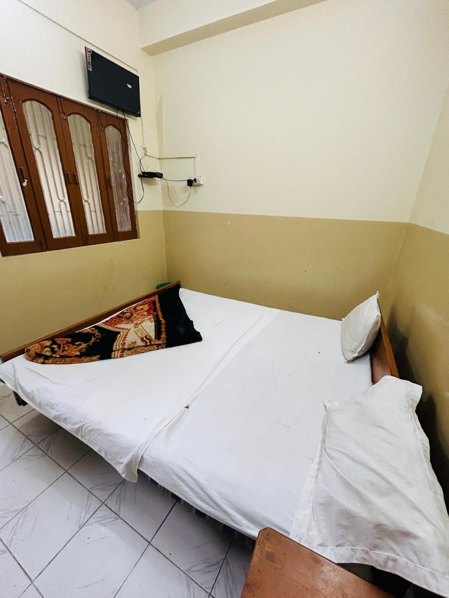 Satsang Lodge Βαρανάσι Εξωτερικό φωτογραφία